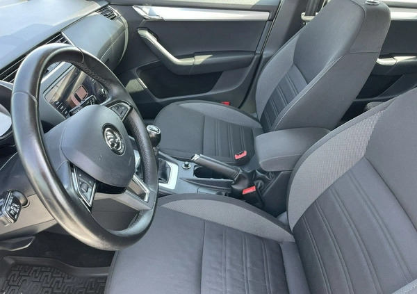 Skoda Octavia cena 46900 przebieg: 152000, rok produkcji 2017 z Wojkowice małe 172